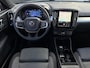 Volvo XC40 2.0 B4 Plus Dark / Trekhaak / All-Season / Stuur- Stoelverwarming / Harman Kardon / Parkeersensoren 360 / Elek. Stoelen / Geheugen stoel / Blis / 19'' /