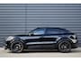 Porsche Cayenne Coupé 3.0 E-Hybrid | Panorama | ACC | 22'' Wielen | Trekhaak | Matrix | Bose |