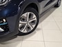 Kia Niro EV e-Niro ExecutiveLine 64 kWh SOH 100%, Stoel en stuur verwarming, Schuif kantel dak, Apple Carplay/Android Auto, Navigatie, Camera.