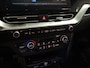 Kia Niro EV e-Niro ExecutiveLine 64 kWh SOH 100%, Stoel en stuur verwarming, Schuif kantel dak, Apple Carplay/Android Auto, Navigatie, Camera.