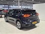 Kia Niro EV e-Niro ExecutiveLine 64 kWh SOH 100%, Stoel en stuur verwarming, Schuif kantel dak, Apple Carplay/Android Auto, Navigatie, Camera.