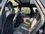Volvo XC60 2.0 T8 Plug-in hybrid AWD Plus Black Edition FULL OPTIONS| ELEK. TREKHAAK| LUCHTVERING!| PANO| BOWERS EN WILKINS| MEMORY STOELEN| 360 CAMERA| STOEL + STUURVERWARMING| ACHTERBANK VERWARMD|