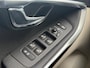 Volvo V40 2.0 D2 Summum Business / Airco / Navi / Cruise / Elektr. ramen / Parkeers. / Lm velgen / NAP