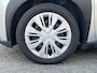 Toyota Aygo X 1.0 VVT-i S-CVT Play | Fietsendragerbeugel | Carplay | Parkeercamera | Airconditioning | Adaptieve cruise control |
