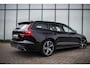 Volvo V60 2.0 B3 R-Design | Trekhaak | Adaptieve Cruise Control | Elekt. bestuurdersstoel + Geheugen | Keyless Entry & Drive | DAB | Parkeercamera | Apple Carplay & Android Auto |