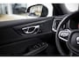 Volvo V60 2.0 B3 R-Design | Trekhaak | Adaptieve Cruise Control | Elekt. bestuurdersstoel + Geheugen | Keyless Entry & Drive | DAB | Parkeercamera | Apple Carplay & Android Auto |