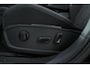 Volkswagen Golf 1.5 eTSI R-Line Panorama, Automaat, Stoel/stuurverwarming
