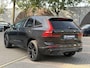 Volvo XC60 2.0 T6 Plug-in hybrid AWD Plus Black Edition NAPPALEDER + STOELVENTILATIE| HARMAN KARDON| PANO| 360 CAMERA| MEMORY STOELEN|