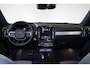 Volvo XC40 B4 Plus Dark - IntelliSafe Assist & Surround - Harman Kardon audio - Elektr. bebienbare voorstoelen met geheugen links - Parkeercamera achter - Verwarmde voorstoelen & stuur - Keyless - Elektr. bedienbare achterklep - Parkeersensoren voor & achter - Draadloze tel. lader - 18 inch wielen