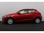 Mazda 2 1.5 Skyactiv-G Dynamic/ 15'' LMV/ Keyless-GO/ Lane-Assist./ Navi/ Airco/ Cruise/ Elek. pakket/ Isofix/ Bluetooth/ Armsteun/ Multi. LEDER. Stuur/ Mistl./ PDC/ Dagrijverl.