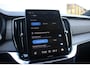 Volvo XC90 T8 Plug-in hybrid AWD Ultra Bright Exec. Ed. | Verwarmde, Geventileerde en Masserende Voorstoelen | Luchtvering | Panoramisch Schuif-/Kanteldak | 360º Camera | Gelamineerd en Getint Glas Achter| Bowers & Wilkins | 22 Lichtmetalen velgen.