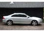 Volvo S80 2.5 T Momentum Leer/Parkeersensor/Trekhaak afneembaar/Apk 10-2027