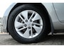 Toyota Auris TOYOTA AURIS 1.8 Hybrid Aspiration Automaat | parkeerhulpcamera achter | elektrische ramen voor | 16” stalen velgen met wieldoppen en 205/55R16 banden (niet op 1.4 D-4D-F) | Climate control | lederen
