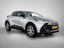 Toyota C-HR / C-HR+ 2.0 Plug-in Hybrid 220 Dynamic | BTW voertuig | Stoel+stuurverwarming | Dodehoek detectie | Parkeersensoren voor+achter | Apple CarPlay/Android Auto | Cruise Control Adaptive | achteruitrijcamera | Climate Control | Velgen