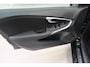 Volvo V40 2.0 T3 Nordic+ > SCHADE <