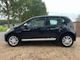 Volkswagen Up! 1.0 HIGH UP! CLUB EDITION! AIRCO, 15" velgen, Stoelverwarming.