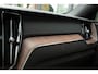 Volvo XC60 2.0 T6 PHEV Long range AWD Ultimate Dark|Luchtvering|Massage|Stoel+stuurverwarming|stoelverkoeling|HUD|Pano|Pilot assist|