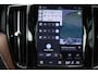 Volvo XC60 2.0 T6 PHEV Long range AWD Ultimate Dark|Luchtvering|Massage|Stoel+stuurverwarming|stoelverkoeling|HUD|Pano|Pilot assist|