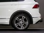 Volkswagen Tiguan 1.5 TSI ACT Highline Business R-Line (PANO, TREKHAAK, ADAPTIVE CRUISE, APPLE CARPLAY/ANDROID AUTO, 360 CAMERA)