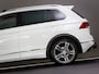 Volkswagen Tiguan 1.5 TSI ACT Highline Business R-Line (PANO, TREKHAAK, ADAPTIVE CRUISE, APPLE CARPLAY/ANDROID AUTO, 360 CAMERA)