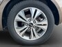 Kia Venga 1.6 CVVT 123pk Edition Automaat | Camera | Trekhaak | Elektrische spiegels | Schuifdak | Bestuurdersstoel in hoogte verstelbaar | Cruise controle | Climate controle | Navigatie