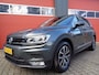 Volkswagen Tiguan 1.4 TSI Connected Series 126PK Clima Cruise LMV Navi Trekhaak NL-Auto