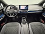 Volkswagen ID.5 Pro 77 kWh SOH 94,7% | Warmtepomp | Trekhaak | IQ Light | Head-Up Display | Panoramadak | Stoel/Stuurverwarming
