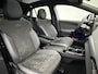Volkswagen ID.5 Pro 77 kWh SOH 94,7% | Warmtepomp | Trekhaak | IQ Light | Head-Up Display | Panoramadak | Stoel/Stuurverwarming