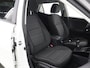 Kia Stonic 1.0 T-GDi MHEV DynamicPlusLine | Navigatie | Parkeercamera | Adaptieve Cruise Control | Two-Tone |