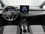 Toyota Corolla Touring Sports Hybrid 140 Dynamic BTW voertuig | Parkeersensoren voor+achter | Stoelverwarming | Draadloze telefoonlader | Navigatie | Apple CarPlay/Android auto |
