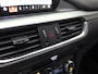 Mazda 6 Sportbreak 2.0 SkyActiv-G 165 TS+ 165Pk Automaat (NAVIGATIE, CLIMATE, TREKHAAK, STOELVERWARMING, SPORTSTOELEN, GETINT GLAS, PARKEERSENSOREN, CRUISE, KEYLESS, NIEUWE APK, NIEUWSTAAT)