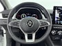 Renault Captur 1.3 TCe 140Pk Intens | Navigatie | Stoelverwarming | Apple Carplay/Android Auto | Parkeersensoren Voor & Achter | Achteruitrijcamera | Climate Control | Cruise Control | Trekhaak | Keyless Entry | Lichtmetalen Velgen | Privacy Glass |