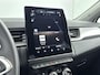 Renault Captur 1.3 TCe 140Pk Intens | Navigatie | Stoelverwarming | Apple Carplay/Android Auto | Parkeersensoren Voor & Achter | Achteruitrijcamera | Climate Control | Cruise Control | Trekhaak | Keyless Entry | Lichtmetalen Velgen | Privacy Glass |
