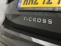 Volkswagen T-Cross 1.0 TSI Sport (APPLE CARPLAY, GROOT NAVI, STOELVERWARMING, PARKEERSENSOREN, SPORTSTOELEN, CRUISE, LM VELGEN, NIEUWSTAAT)