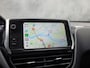 Peugeot 2008 1.2 PureTech Allure Sport Automaat (PANORAMADAK, APPLE CARPLAY, NAVIGATIE, CLIMATE, CAMERA, LEDER, SPORTSTOELEN, GETINT GLAS, CRUISE, NIEUWE APK, NIEUWSTAAT)