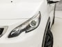 Peugeot 2008 1.2 PureTech Allure Sport Automaat (PANORAMADAK, APPLE CARPLAY, NAVIGATIE, CLIMATE, CAMERA, LEDER, SPORTSTOELEN, GETINT GLAS, CRUISE, NIEUWE APK, NIEUWSTAAT)