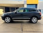 Volkswagen Touareg 3.0 TDI R-line