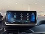 Peugeot e-2008 EV GT Pack 50 kWh | SOH 93% | Stoelverwarming | Apple Carplay | Alcantara Bekleding | Climate Control | Adaptieve Cruise Control |