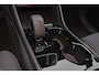 Volvo XC40 Recharge Plus 70 kWh - IntelliSafe Assist & Surround - Parkeercamera achter - Verwarmde voorstoelen & stuur - Parkeersensoren voor & achter - Draadloze tel. lader - Warmtepomp - Inklapbare trekhaak - 19' LMV
