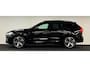 Volvo XC60 2.0 T6 Plug-in hybrid AWD R-Design*Facelift*Panodak*Trekhaak*H&K*21''DealerAuto