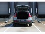 Volvo XC40 B4 Plus Dark | Trekhaak | Verwarmbare voorstoelen en stuurwiel | Premium audio by Harman Kardon | Adaptieve cruise control | Verwarmbare voorruit | Keyless | Elektrische achterklep | Apple carplay/Android auto