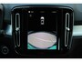 Volvo XC40 B4 Plus Dark | Trekhaak | Verwarmbare voorstoelen en stuurwiel | Premium audio by Harman Kardon | Adaptieve cruise control | Verwarmbare voorruit | Keyless | Elektrische achterklep | Apple carplay/Android auto