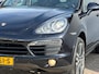 Porsche Cayenne 4.8 S Luchtvering Trekhaak Panorama Camera 21 inch Verwarmde voorruit Bose