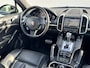 Porsche Cayenne 4.8 S Luchtvering Trekhaak Panorama Camera 21 inch Verwarmde voorruit Bose