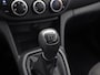 Hyundai i10 1.0i i-Drive (STUURBEKRACHTIGING, SPORTSTOELEN, ISOFIX, NIEUWE APK, RADIO, NIEUWSTAAT)