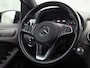 Mercedes-Benz B-klasse 180 Sport Automaat (GROOT NAVI, CAMERA, STOELVERWARMING, ZWART HEMEL, SPORTSTOELEN, CRUISE, KEYLESS START, NIEUWSTAAT)