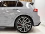 Volkswagen Golf 2.0 TSI GTI Clubsport | Pano | Dodehoek | ACC | Stoel- & Stuurverwarming | Camera | IQ | 19" | Leder & Alcantara | Keyless | 301PK