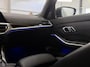 BMW 3-Serie 320i High Executive M Sport | Pano | ACC | Virtual Cockpit | Dodehoek | Leer | Sfeer | Stoelverwarming | Driving Assistant Professional | 184PK