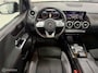 Mercedes-Benz B-klasse 180 Business Solution AMG | Pano | Camera | Stoelverwarming | NAP | Elektrische achterklep | Widescreen | Spoor- & Remassistent | DYNAMIC