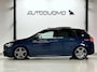 Mercedes-Benz B-klasse 180 Business Solution AMG | Pano | Camera | Stoelverwarming | NAP | Elektrische achterklep | Widescreen | Spoor- & Remassistent | DYNAMIC